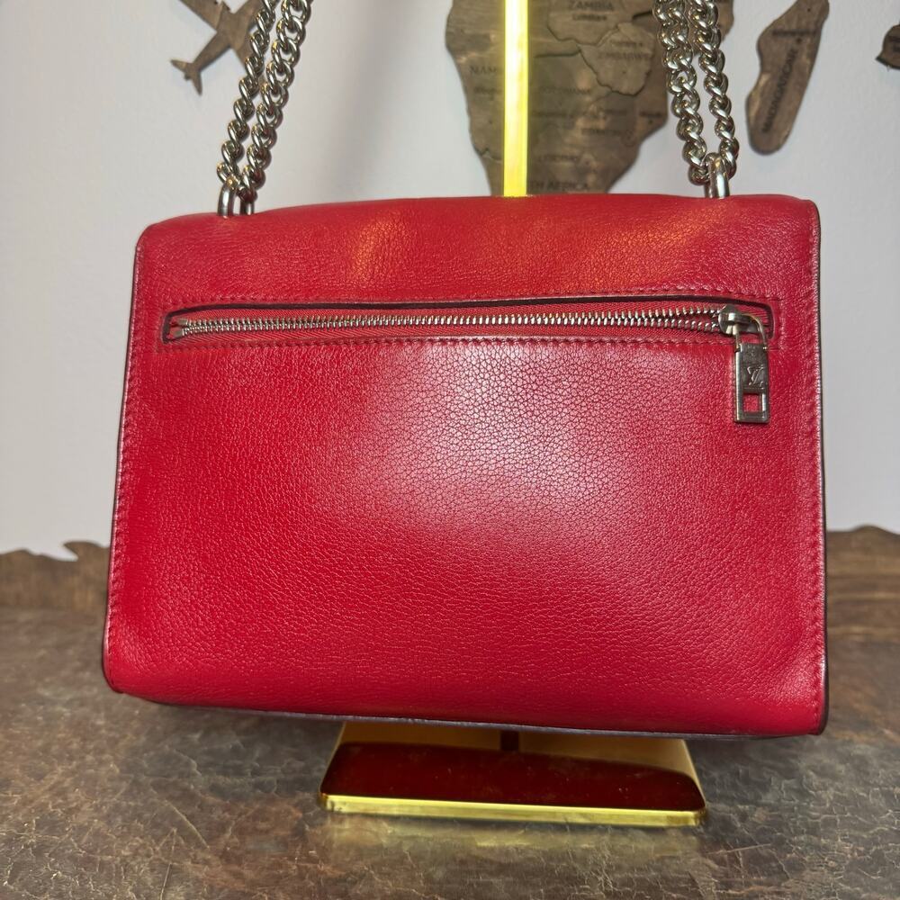 Louis Vuitton Red Lock Me Flap Crossbody Shoulder Bag SHW AR4128 Authentic CoA‎ - Picture 5 of 12